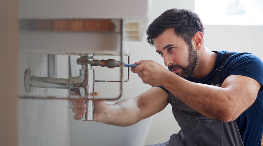 Professional water heater installation services in Devine, TX